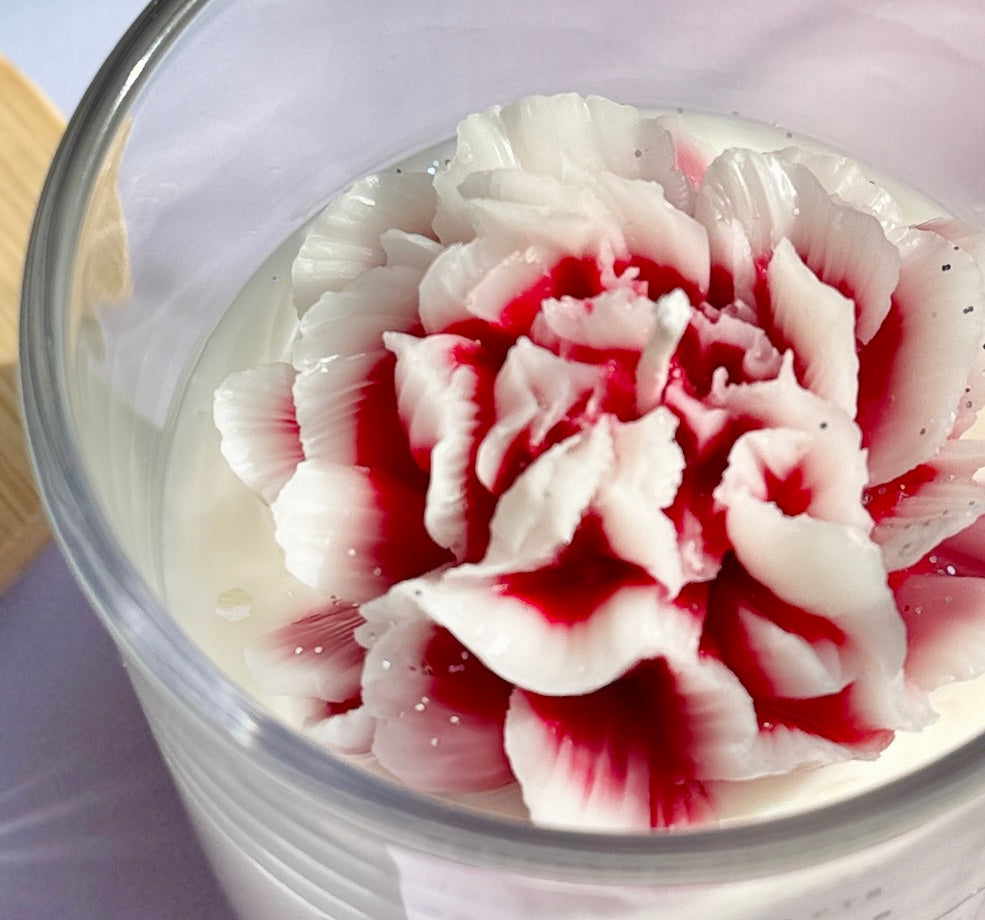 Red Carnation Bloom Candle(7oz)