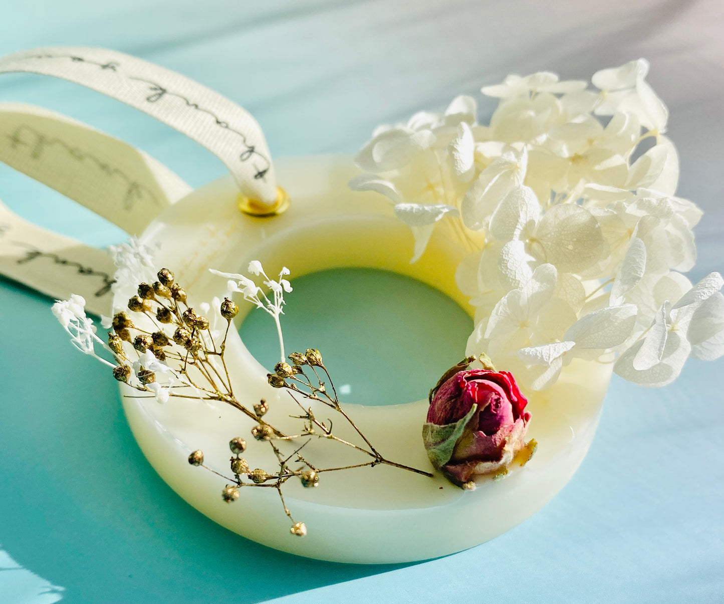 White Botanical Flower Wax Sachet(Wreath)